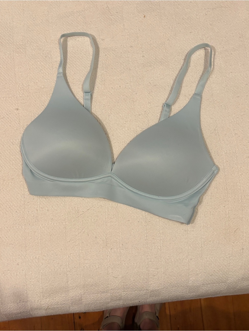 Soma Women’s Light Blue Pull Over T-Shirt Bra, Small, Convertible Straps